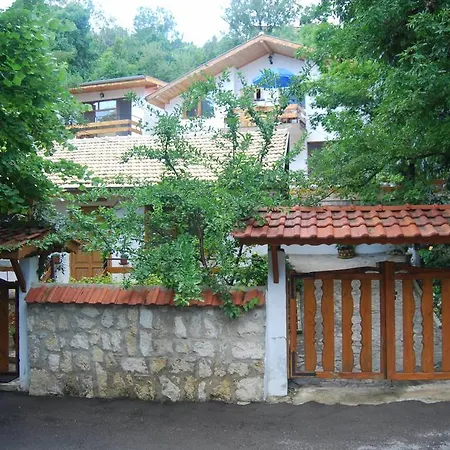 Holiday home For Rent - Desi Varna