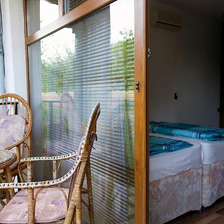 For Rent - Desi Varna