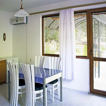 For Rent - Desi