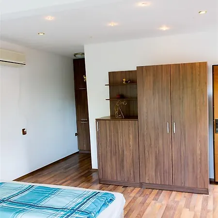 Holiday home For Rent - Desi *