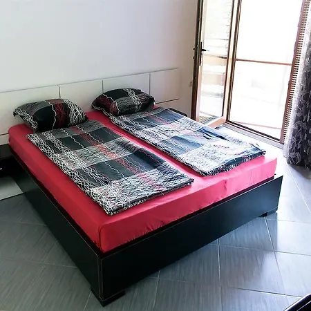 Holiday home For Rent - Desi Varna